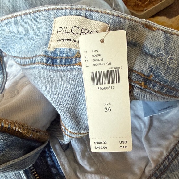 Anthropologie PILCRO ELLA MID-RISE FRAYED RELAXED JEANS - NWT - Picture 6 of 6